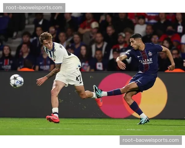 巴黎圣日耳曼边锋巴尔科拉纵向突破对法甲右后卫的战术压制